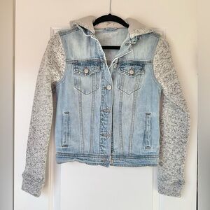 Jean jacket with cotton hood